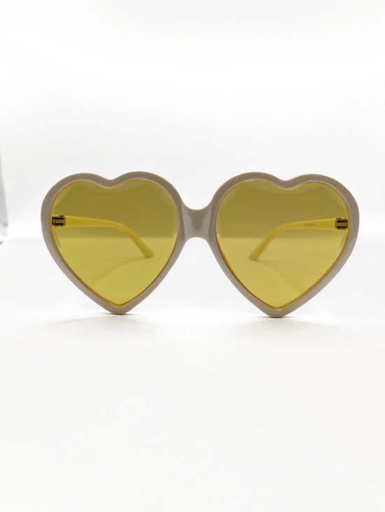 DAEBAK Grote Harten Zonnebril voor Vrouwen met Hartjes [Cream/Yellow] Dames Festival Sunglasses van DAEBAK