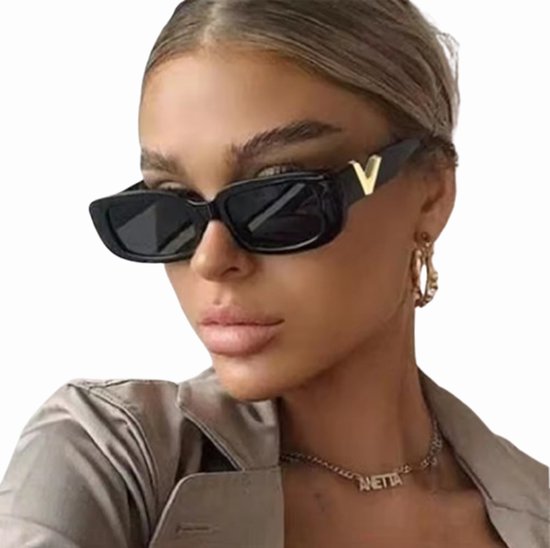 Dames Zonnebril - Designer - Zwart - Rechthoeking - Gouden Detail - Mode van DAM