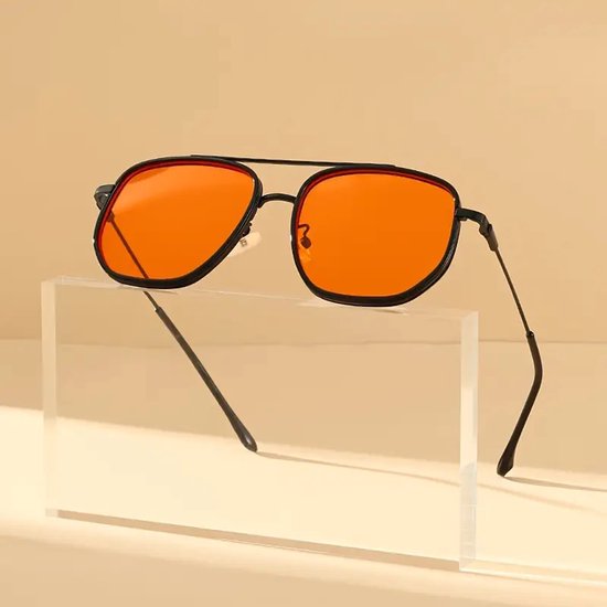 Flipflop Club® Wimpel Zonnebril - Zwart Montuur met Oranje Lenzen - Unisex Stijlvolle Zonnebril - Koningsdag van FLIPFLOP CLUB®