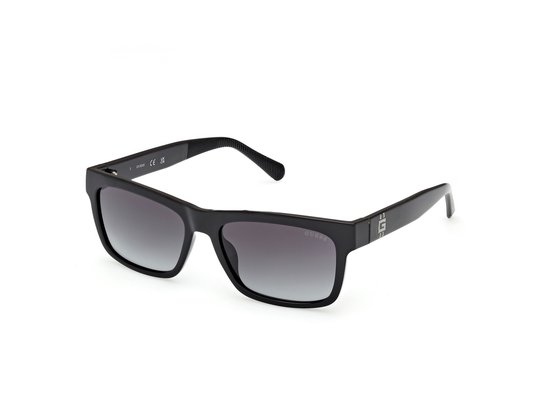 Guess Gu00221 Zonnebril Zwart Gradient Smoke/CAT3 Man van Merkloos