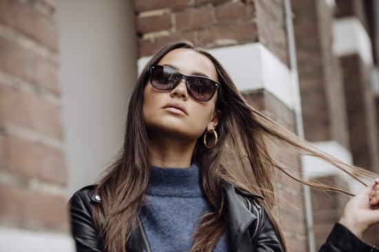 Joboly Cat Eye Zonnebril - Zwart Frame - Paarse Lenskleur - Dames van Joboly