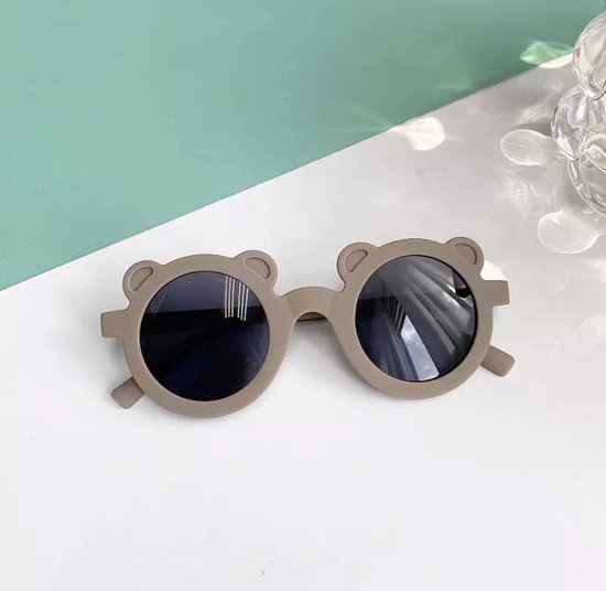 Kinderzonnebril - Zonnebrillen - Vanaf 2 jaar - UV400 Bescherming - Zonnebril - Kinder Zonnebril - Vintage - Hip - UV400 - Kinderzonnebril met oortjes - MOKKA van Kinder