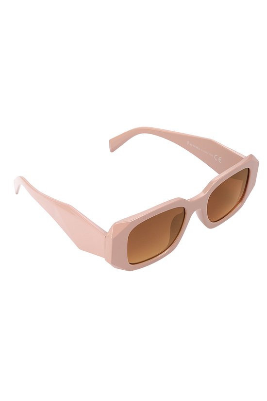 Look a like zonnebril met hoekjes - roze van Kruidvat