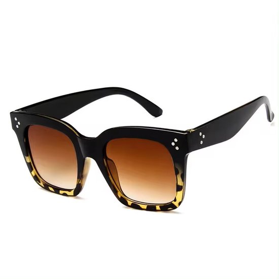 LOUD AND CLEAR® - Dames Zonnebril - Oversized Zonnebril - Bruin - Panter - Luipaard - Festival Zonnebril van LOUD AND CLEAR®