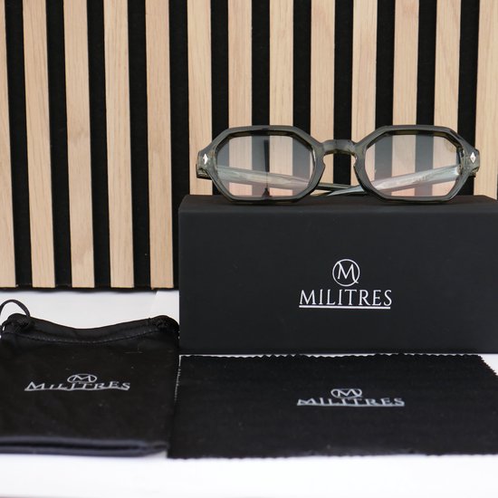 Militres Zonnebril Heren – UV400 Bescherming – Trendy Octagon Design – Groen lichtbruin – Retro Fashion Zonnebril voor Dames & Heren – Lichtgewicht & Comfortabel van Merkloos