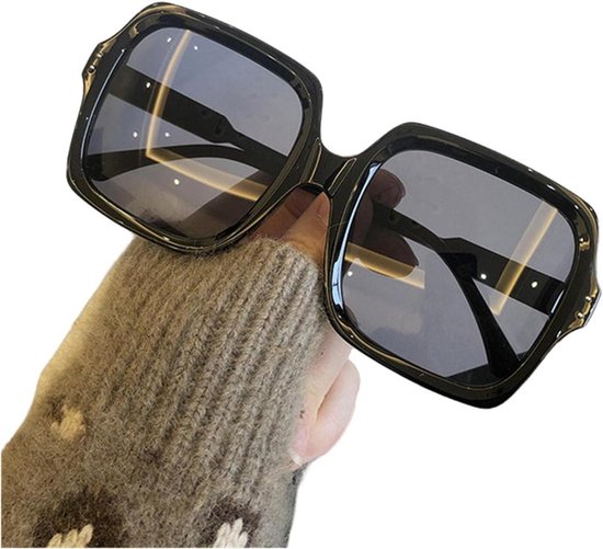 Oversized Vierkante Zonnebril - Grote Dames Zonnebril - Zonnige Dagen Bescherming - Polycarbonaat Frame - 60mm Lens Breedte - Zwart Gradient