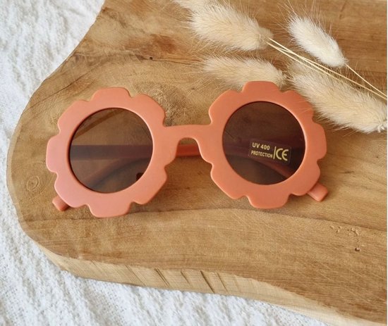 Rammelaartje - Zonnebril kind 2-6 jaar - roest - uv400 - bloemetjesmontuur van Merkloos