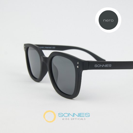 Sonnies - Kinderzonnebril Bologna Nero - Leeftijd 7-12 jaar - gepolariseerde glazen voorzien van UV400 bescherming - lichtgewicht frame - buigzaam en flexibel - jongens en meisjes - kinder zonnebril - kleur zwart van Sonnies