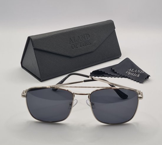 Unisex zonnebril gepolariseerd / pilotenbril / zilver / donkergrijze bril met harde en zachte brillenkokers en doekje UV400 cat 3 bril met brillenkoker / grijze lenzen PZ2361 Geweldig cadeau / Aland optiek / zonnebril dames / heren gepolariseerd van Aland Optiek