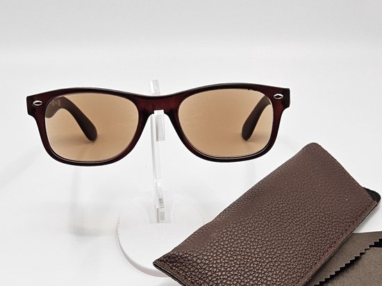 Zonnebril +2,0 unisex bril op sterkte +2 met etui en doekje, getinte bruine zonbeschermingsbril leesglaasjes +2,0 / zonnebril bruine lenzen, unisex bruine mat montuur / READING SUNGLASSES / lunette de lecture / Aland optiek / 103 SUN DISPLAY van Merkloos