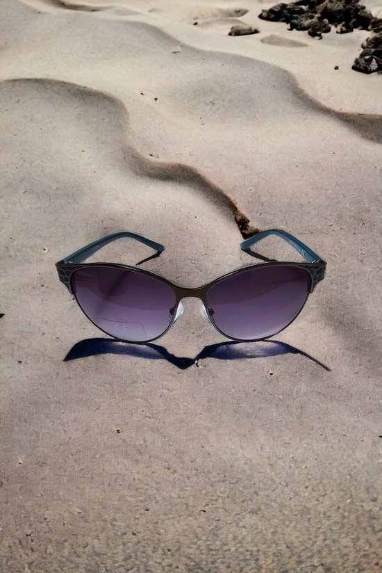 Zonnebril dames - groen turquoise - cat. 3 - 100% uv 400 protection - kunstof pootjes - metalen frame - inclusief kunstleren brillenetui van Zonnebril Dames